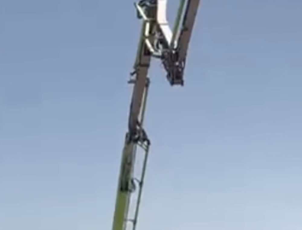معدات حديثة